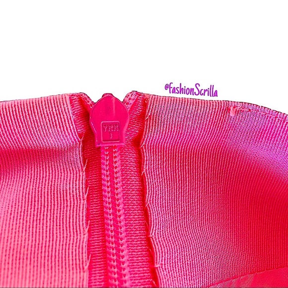 Celine Paris Vintage Barbie Pink Skirt With Attached medallion Chain Logo Belt - Picture 9 of 16